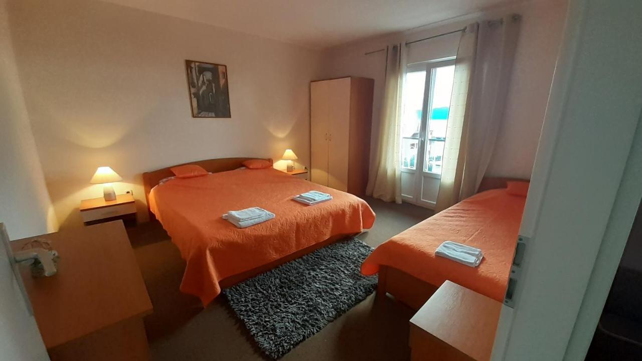 Apartments Roncevic #Joko# Градац Екстериор снимка