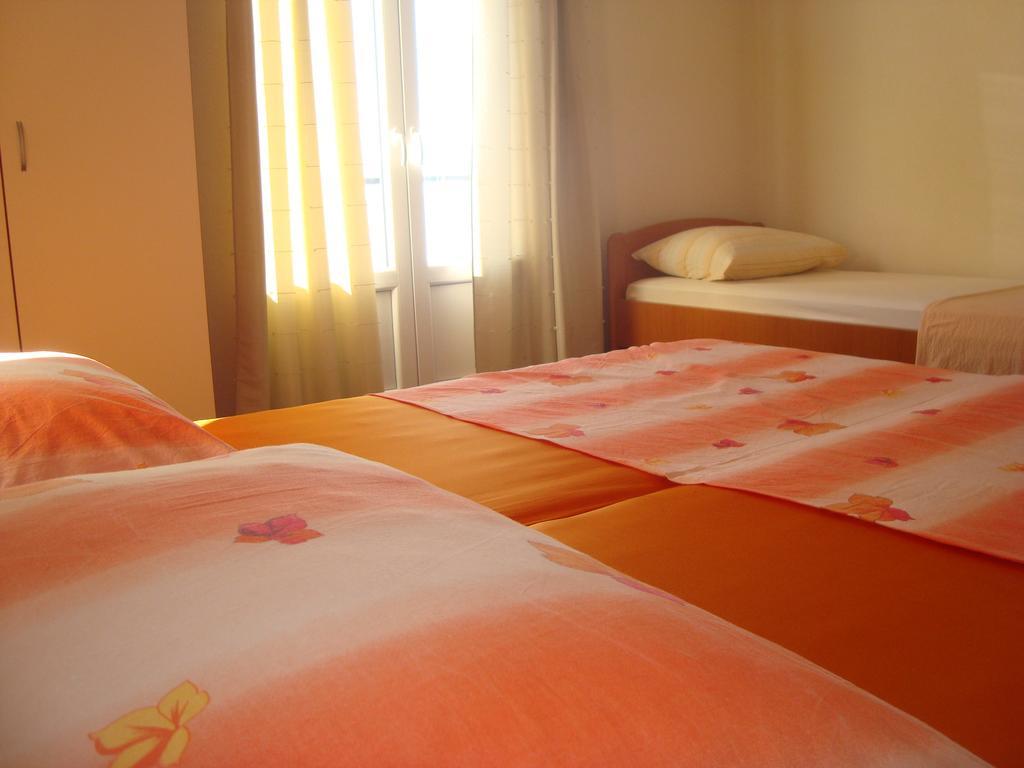 Apartments Roncevic #Joko# Градац Стая снимка