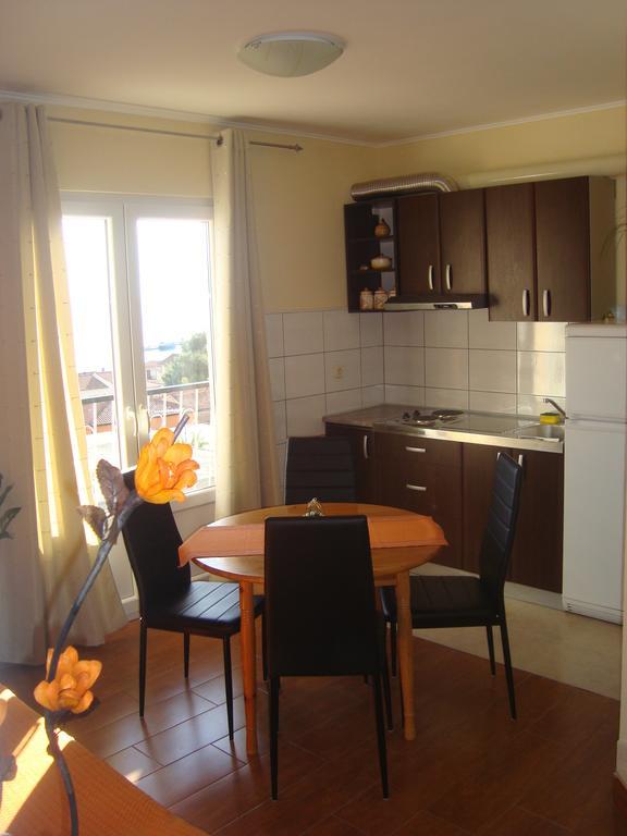 Apartments Roncevic #Joko# Градац Екстериор снимка