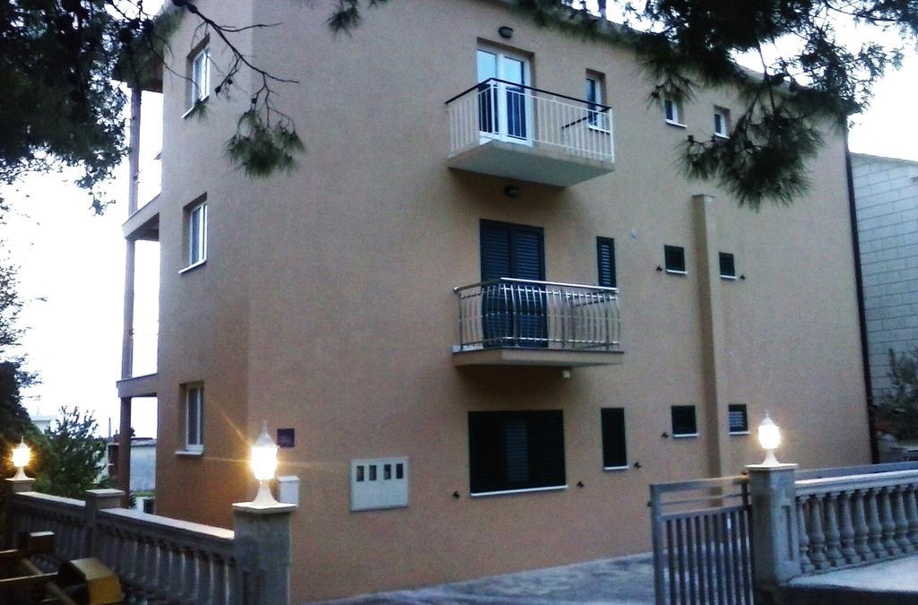 Apartments Roncevic #Joko# Градац Стая снимка