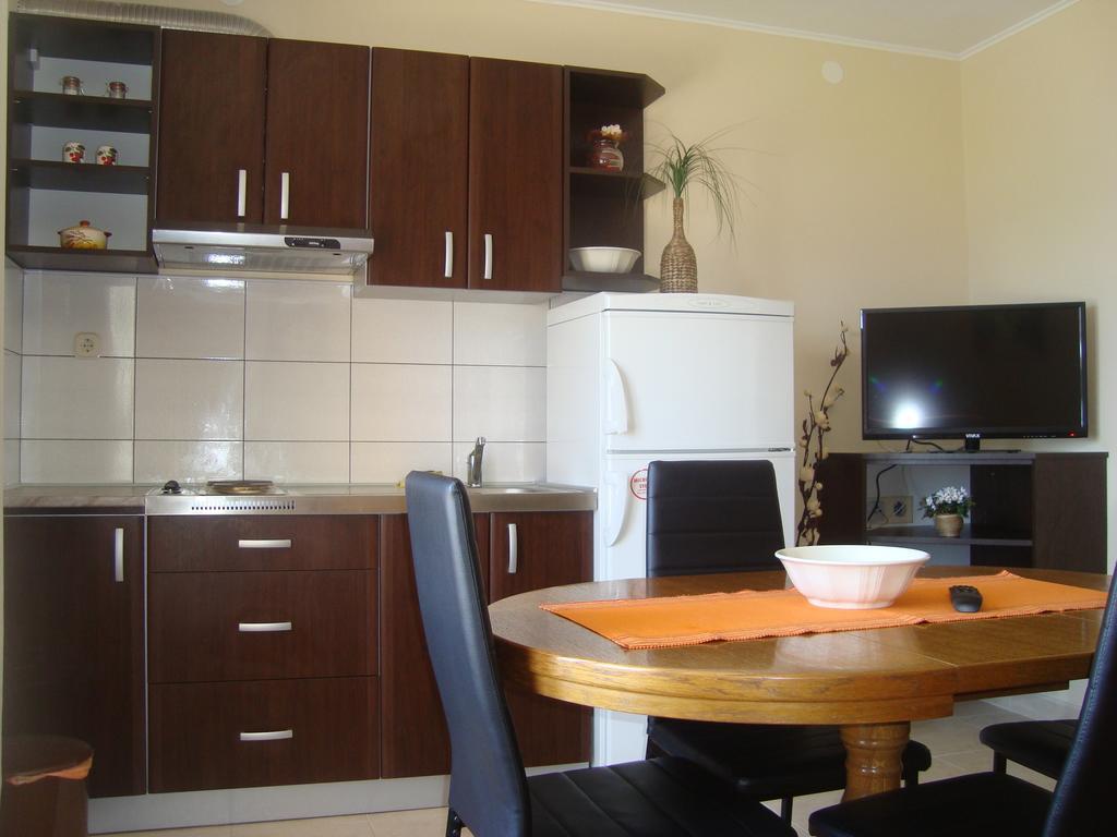 Apartments Roncevic #Joko# Градац Стая снимка